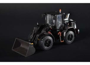 AT COLLECTIONS 1:32 Pala Cargadora VOLVO L60H EDICION NEGRA SERIE LIMITADA
