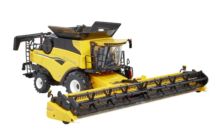 BRITAINS 1:32 Cosechadora NEW HOLLAND CR9.90 CON PEINE DE CEREAL - Ítem1