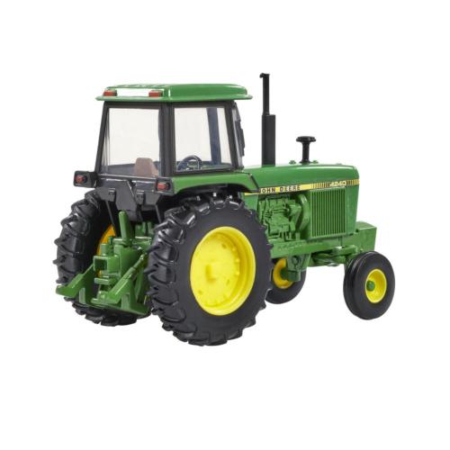 BRITAINS 1:32 Tractor JOHN DEERE 4240 2WD - Ítem1