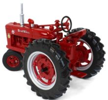 ERTL 1:16 Tractor FARMALL SUPER M FFA - Ítem3