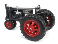 ERTL 1:16 Tractor FARMALL F-20 GRIS - Ítem3