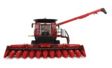 ERTL 1:32 Cosechadora CASE IH AFS CONNECT 9260 CON ORUGAS PEINE DE MAIZ Y PEINE DE CEREAL - Ítem7