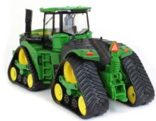 ERTL 1:32 Tractor JOHN DEERE 9RX 590 CON RUEDAS DE ORUGA - Ítem3