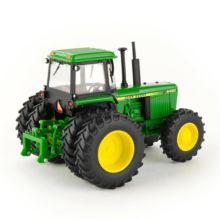 ERTL 1:32 Tractor JOHN DEERE 4450 4WD CON DOBLE RUEDA TRASERA MUSEO NACIONAL DEL JUGUETE 2023 - Ítem2