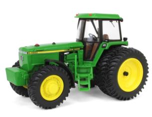 ERTL 1:32 Tractor JOHN DEERE 4960 MFD CON DOBLE RUEDA TRASERA PRESTIGE COLLECTION
