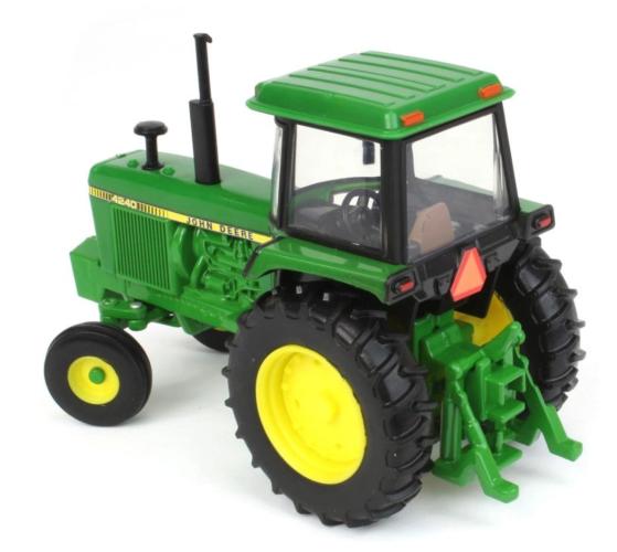 ERTL 1:32 Tractor JOHN DEERE 4240 2WD - Ítem4