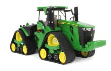 ERTL 1:32 Tractor JOHN DEERE 9RX 640 ORUGAS PRESTIGE COLLECTION - Ítem1