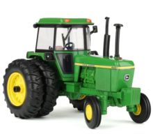 ERTL 1:32 Tractor JOHN DEERE 4430 2 WD CON DOBLE RUEDA TRASERA PRESTIGE COLLECTION - Ítem3