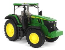 ERTL 1:32 Tractor JOHN DEERE 7R 310 - Ítem1