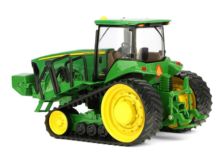 ERTL 1:32 Tractor JOHN DEERE ORUGA 8330T - Ítem4