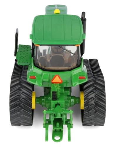 ERTL 1:32 Tractor JOHN DEERE ORUGA 8330T - Ítem6