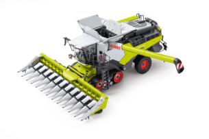 MARGE MODELS 1:32 Cosechadora CLAAS LEXION 8900 TERRA TRAC MY23 CON CORTE DE MAIZ CORIO 1275