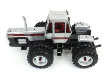 ERTL 1:32 Tractor BLANCO 4-210 4WD CON RUEDAS GEMELAS MUSEO NACIONAL DEL JUGUETE 2024 - Ítem4