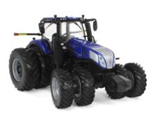 ERTL 1:32 Tractor NEW HOLLAND T8.415 BLUE POWER DOBLE RUEDA DELANTERA Y TRASERA PRESTIGE COLLECTION - Ítem1