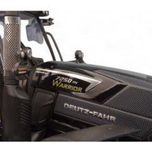 UNIVERSAL HOBBIES 1:32 Tractor DEUTZ-FAHR 7250 TTV WARRIOR EDITION GLOSS BLACK - Ítem5