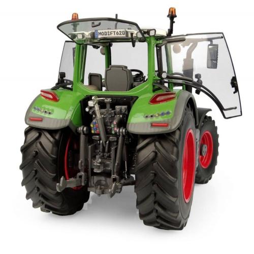 UNIVERSAL HOBBIES 1:32 Tractor FENDT 620 VARIO - Ítem3