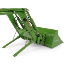 UNIVERSAL HOBBIES 1:32 Tractor FENDT 618 VARIO CON PALA CARGADORA FRONTAL - Ítem6