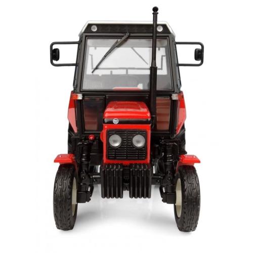 UNIVERSAL HOBBIES 1:32 Tractor ZETOR 7211 2WD - Ítem1