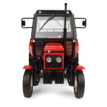 UNIVERSAL HOBBIES 1:32 Tractor ZETOR 7211 2WD - Ítem1