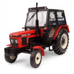 UNIVERSAL HOBBIES 1:32 Tractor ZETOR 7211 2WD