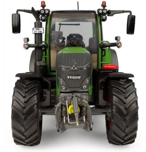 UNIVERSAL HOBBIES 1:32 Tractor FENDT 516 VARIO 2026 - Ítem1