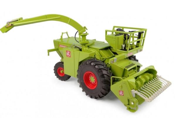 UNIVERSAL HOBBIES 1:32 Cosechadora CLAAS JAGUAR 80 SF SIN CABINA Y PICK UP PARA HIERBA - Ítem1