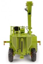UNIVERSAL HOBBIES 1:32 Cosechadora CLAAS JAGUAR 80 SF SIN CABINA Y PICK UP PARA HIERBA - Ítem6
