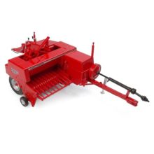 UNIVERSAL HOBBIES 1:32 Empacadora MASSEY FERGUSON 224 PACAS RECTANGULARES - Ítem1