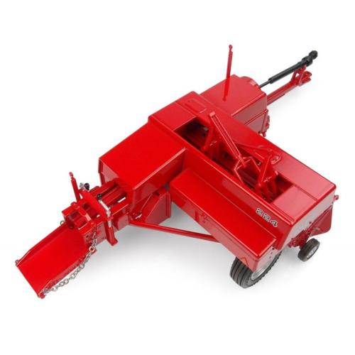 UNIVERSAL HOBBIES 1:32 Empacadora MASSEY FERGUSON 224 PACAS RECTANGULARES - Ítem4