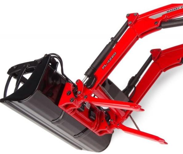 UNIVERSAL HOBBIES 1:32 Tractor MASSEY FERGUSON 5M.145 CON PALA FRONTAL 2025 - Ítem5