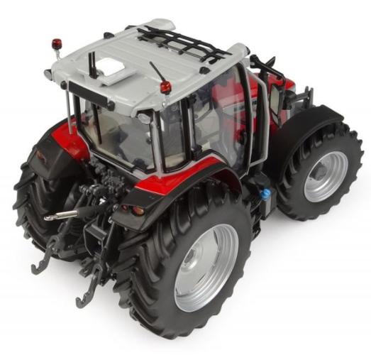 UNIVERSAL HOBBIES 1:32 Tractor MASSEY FERGUSON 5M.145 2025 - Ítem1
