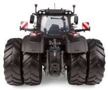 UNIVERSAL HOBBIES 1:32 Tractor VALTRA S416 CON RUEDAS GEMELAS NEGRO MATE EDICION LIMITADA 1000 UNIDADES - Ítem4