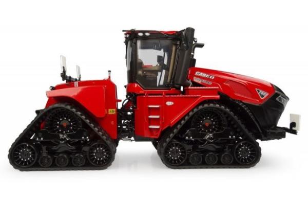 UNIVERSAL HOBBIES 1:32 Tractor CASE IH QUADTRAC 785 - Ítem6
