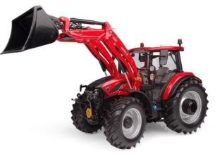 UNIVERSAL HOBBIES 1:32 Tractor CASE IH FARMALL 120 CON PALA L635