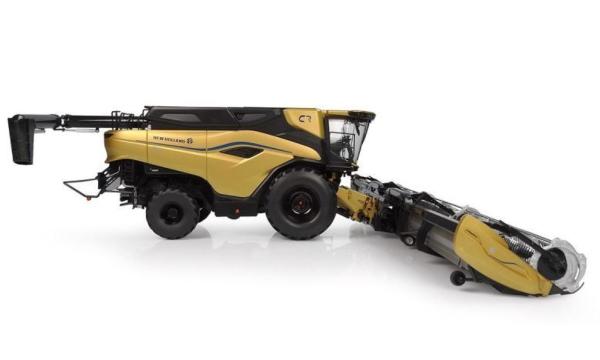 UNIVERSAL HOBBIES 1:32 Cosechadora NEW HOLLAND CR11 EDICION DORADA AGRITECHNICA 2025 - Ítem4
