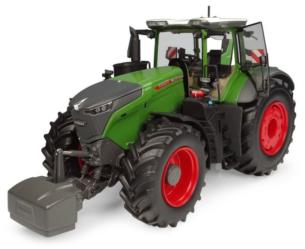 UNIVERSAL HOBBIES 1:32 Tractor FENDT 1052 VARIO 2026 VERSION EUROPEA