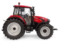 UNIVERSAL HOBBIES 1:32 Tractor CASE IH FARMALL 120C - Ítem2