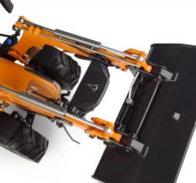 UNIVERSAL HOBBIES 1:32 Tractor DEUTZ-FAHR 6150.4 TTV CON PALA CARGADORA STOLL 43-27 VERSION COMMUNAL EDICION LIMITADA 750 UNIDADES - Ítem4