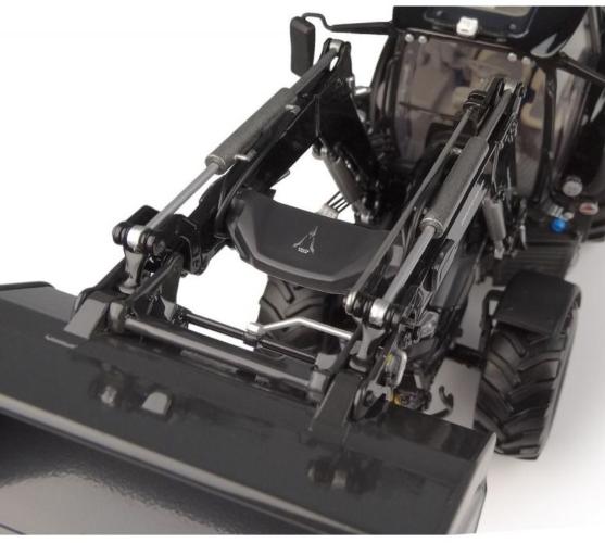 UNIVERSAL HOBBIES 1:32 Tractor DEUTZ-FAHR 6150.4 TTV WARRIOR CON PALA DELANTERA STOLL 43-27 EDICION LIMITADA 1000 UNIDADES - Ítem1