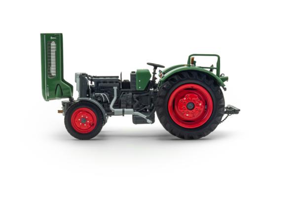 ROS 1:32 Tractor FENDT FAVORIT 3 2WD - Ítem1