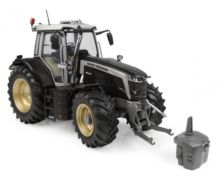 UNIVERSAL HOBBIES 1:32 Tractor MASSEY FERGUSON 7S.210 MATE NEGRO CON LLANTAS DORADAS EDICION LIMITADA 750 UNIDADES - Ítem2