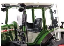 WIKING 1:32 Tractor FENDT 832 VARIO - Ítem1