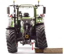 WIKING 1:32 Tractor FENDT 832 VARIO - Ítem7