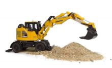 UNIVERSAL HOBBIES 1:50 Excavadora KOMATSU DE RUEDAS PW138-MR11 2026 - Ítem6