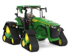 ERTL 1:32 Tractor JOHN DEERE 8RX 340 CON CADENAS PRESTIGE COLLECTION - Ítem1