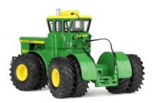 ERTL 1:32 Tractor JOHN DEERE WA-14 4WD CON RUEDAS DOBLES PRESTIGE COLLECTION - Ítem3
