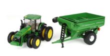 ERTL 1:32 Tractor JOHN DEERE 8R 340 CON REMOLQUE DE GRANO J&M 875 - Ítem4