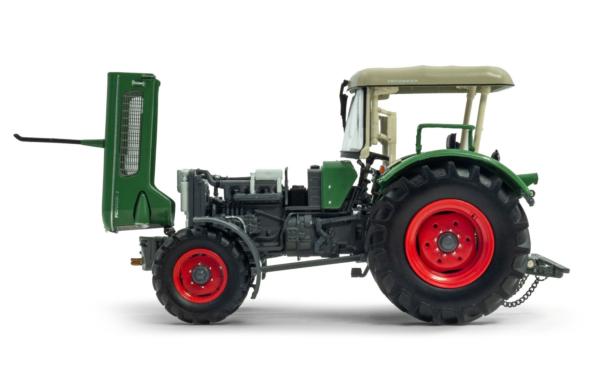 ROS 1:32 Tractor FENDT FAVORIT 3 4WD CON CABINA - Ítem2