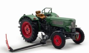 ROS 1:32 Tractor FENDT FAVORIT 3 2WD CON SEGADORA LATERAL