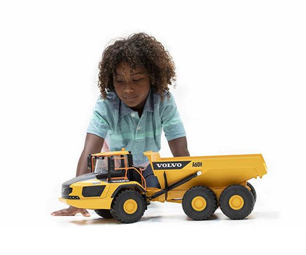 BRUDER 1:16 Dumper de juguete VOLVO A60H 02455 - Ítem4